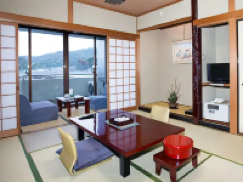 Daikanso Hotels in Chikushino