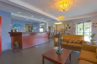 Siletz Bay Beachfront Hotel by OYO Lincoln City Hotels in Gleneden Beach