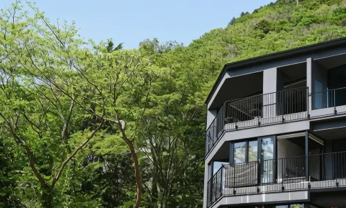 Hakone Nica