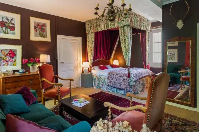 Jardins Haute Couture Hotels in Bourgueil