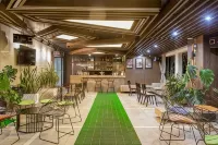 CATBA PARADISE HOTEL - SKY BAR & MASSAGE