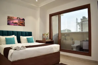 Qotel Signature Bnb-Ashok Vihar