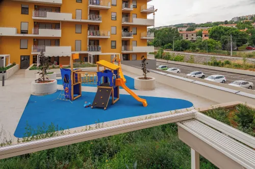 Apartment Sleeps 4 with Sea View