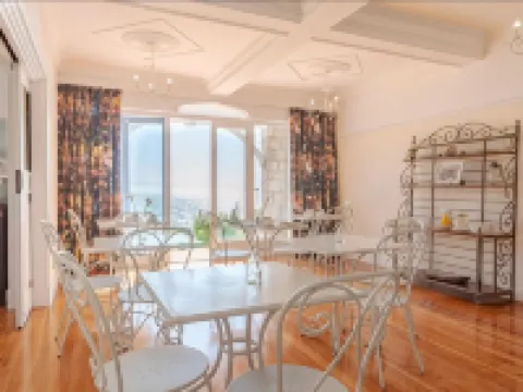Sunny Cove Manor Hotels in Fish hoek
