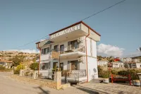 Azra Apart & Otel Hotels in Fatih
