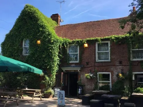 Barton's Mill Hotels in Cliddesden