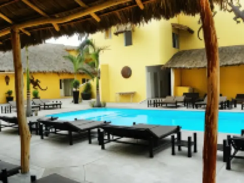 Zar Manzanillo โรงแรมในมานซานีโย