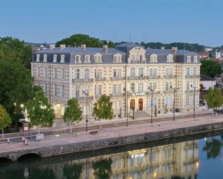 Les Jardins du Mess Hotels in Meuse