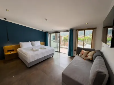 Nakas Hotel Hotels near Sehit Fethi Bey Parkı