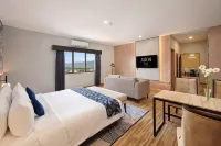 ASTON PALU Hotel & Conference Center Hotel dekat Taman Bundaran Hasanudin