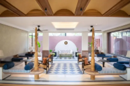 The Sierra - by the Lake