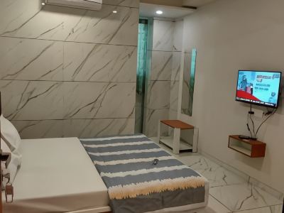 Goroomgo Janata Inn Gujarat