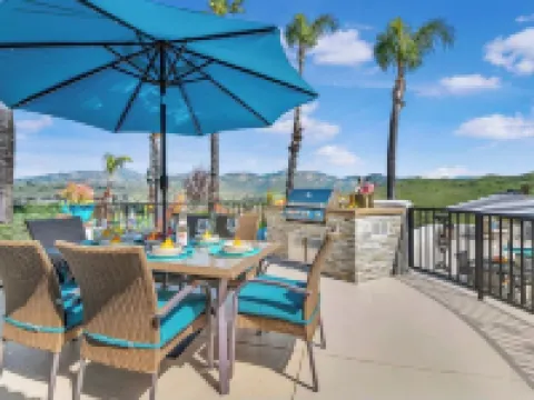 Poway Panorama Peak Hotels in Poway