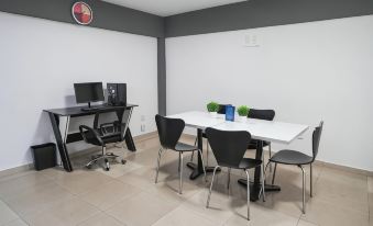 Days Inn by Wyndham Minatitlan