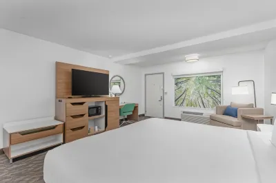 Crossroads Inn & Suites Hotels in 