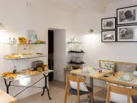 Hotel les Armoiries Hotels in Valbonne