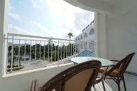 Golf Residence- Families and Couples Only