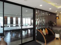 Naris Art Hotel - parking