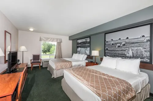 Super 8 by Wyndham Swan River MB Hotels in Swan River