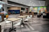 Tru by Hilton Farmville Отели в г. Принс-Эдвард