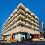 Golden Beach Resort & Spa - parking