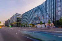 كورت يارد باي ماريوت فيلنيوس سيتي سنتر Hotels near Church of Apostles St. Philip and St. Jacob
