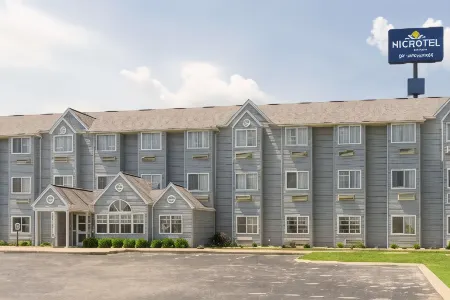 Microtel Inn & Suites by Wyndham Bowling Green