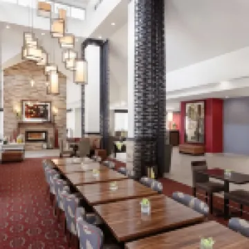 힐튼 가든 인 데니슨/셔먼/앳 텍소마 이벤트 센터