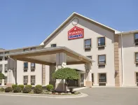 Ramada by Wyndham Strasburg Dover Hotel a Zoar