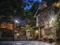 Aquila Nova Resort Hotels in Mount Dandenong