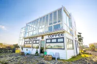 Jeju Heavy Pension & Caravan Hotels near Hamdeok Beach