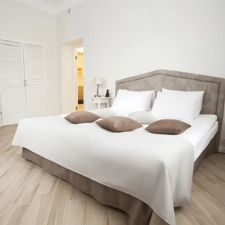 Александрия-Петергоф Отели рядом с достопримечательностью «Государственный музей-заповедник "Петергоф"»