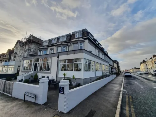 Brooklyn Hotel - Guest houses