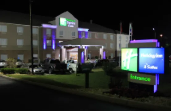 Holiday Inn Express & Suites SWEETWATER by IHG Hotels in Monroe County
