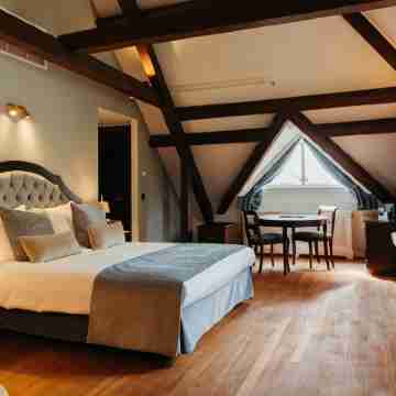 Grand Hotel Karel V Rooms