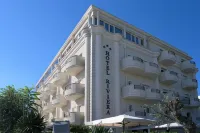 Hotel Riviera