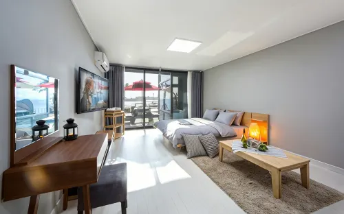 Muan Pool Beach Pension