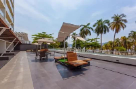 Ramada by Wyndham Acapulco Hotel & Suites