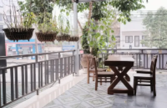 RAW Hostel - Ha Giang Loop Tour & Motorbikes Rental