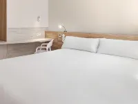 B&B HOTEL Leiria Hotels in Leiria