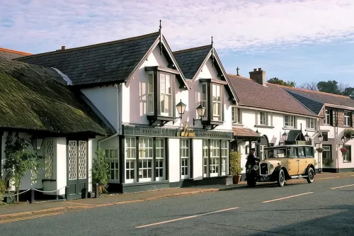 The Old Inn - Bares