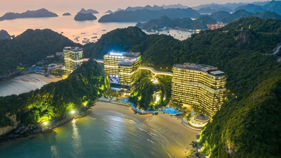 Flamingo Cat Ba Sea Residence , Sky Villa Premier Ocean View King Bed