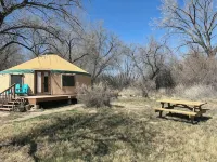High Desert Yurt - Apartments