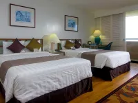 Pacific Islands Club Guam Hotel berhampiran Pantai Gun