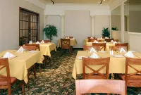 Best Western Plus Gatineau-Ottawa Downtown - breakfast