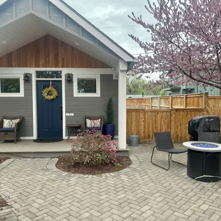 Modern, pet-friendly stay centrally located, minutes to everything in Bend!