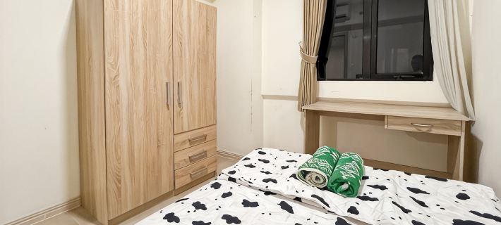 Large 3BR Meikarta Apt Cikarang w/ WiFi & Netflix Hotel di Cikarang Selatan