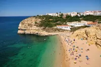 Spacious villa,salt water swimming pool, perfect relaxing holidays in Carvoeiro - 3-Star