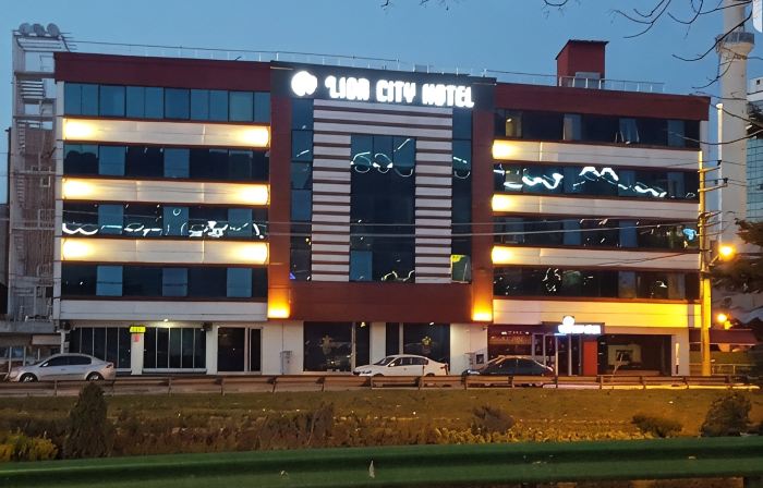 Lion City Hotel
