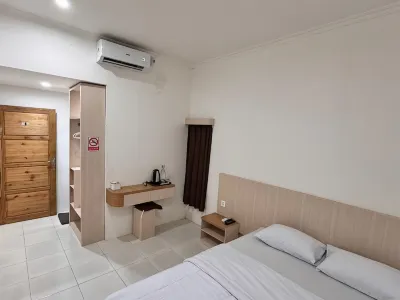 G-House-2 Hotels in 